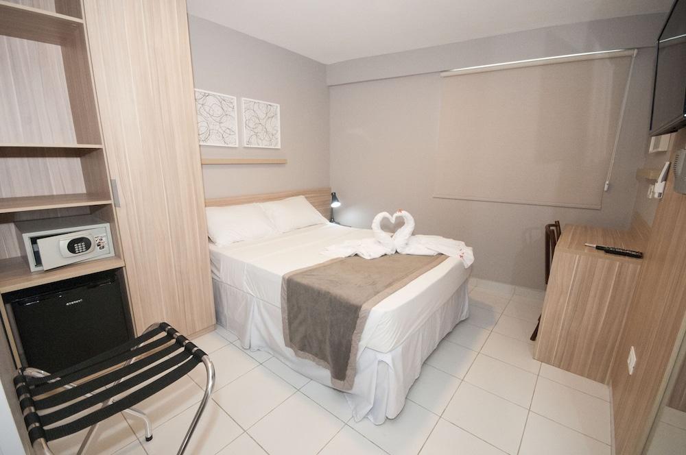 Enseada Boa Viagem Hotel